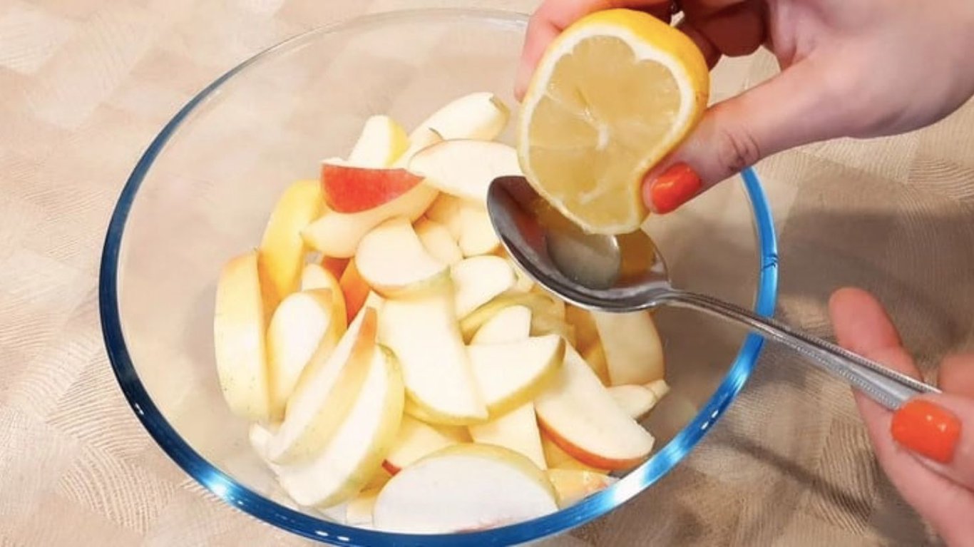 шарлотка за 15 минут