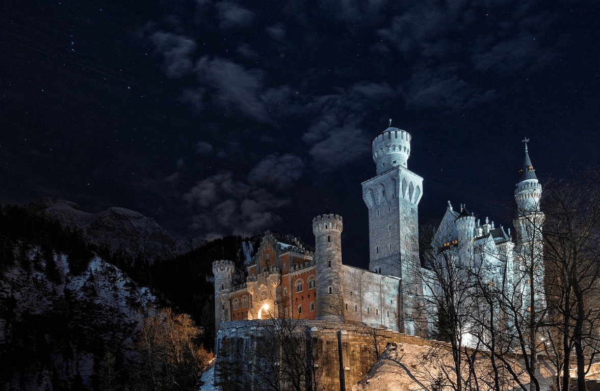 Неймовірний замок в Європі, яким надихнулись творці Діснея - фото 1