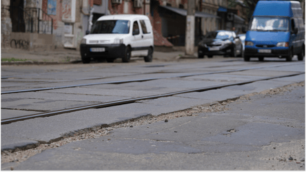 В Одессе асфальт сошел со снегом: состояние дорог в городе - 304x171