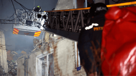 Чоловік чекає брата — у Дніпрі досі шукають зниклу людину - 285x160