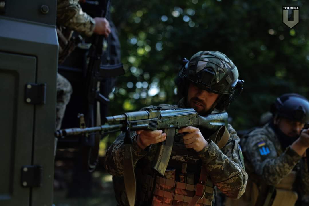 Українські військові нищать окупантів на фронті