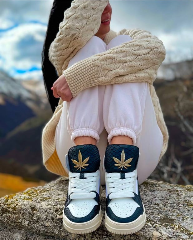 Cнікерси ще не до кінця втратили популярності