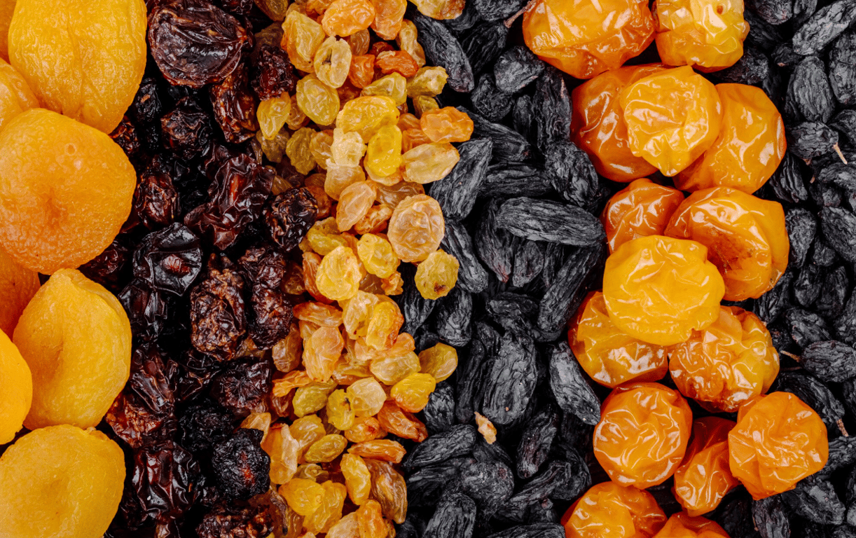 Сухофрукти можуть бути дуже корисними для волосся