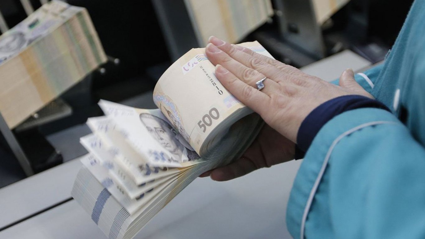 Депозиты в Украине - сколько денег несут граждане в банки