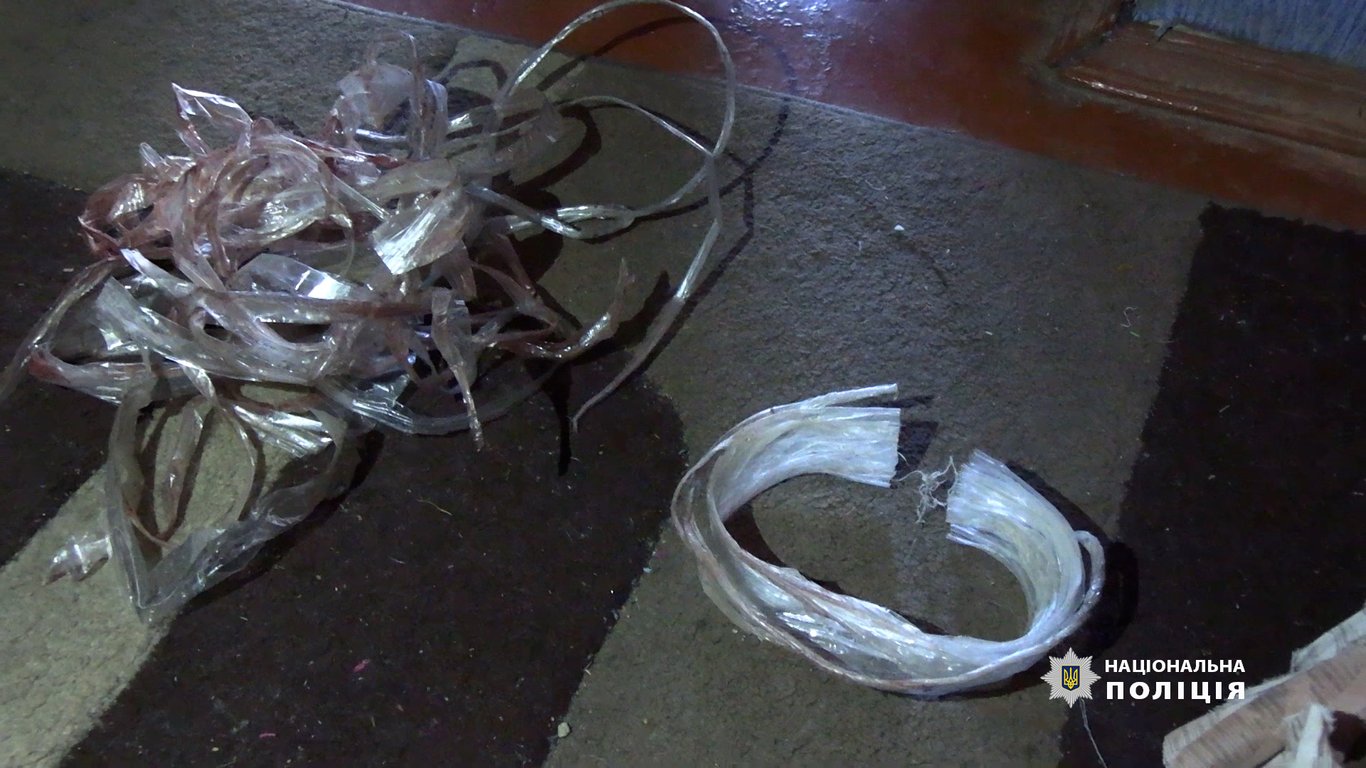 У Вінниці чоловіки побили та пограбували жінку