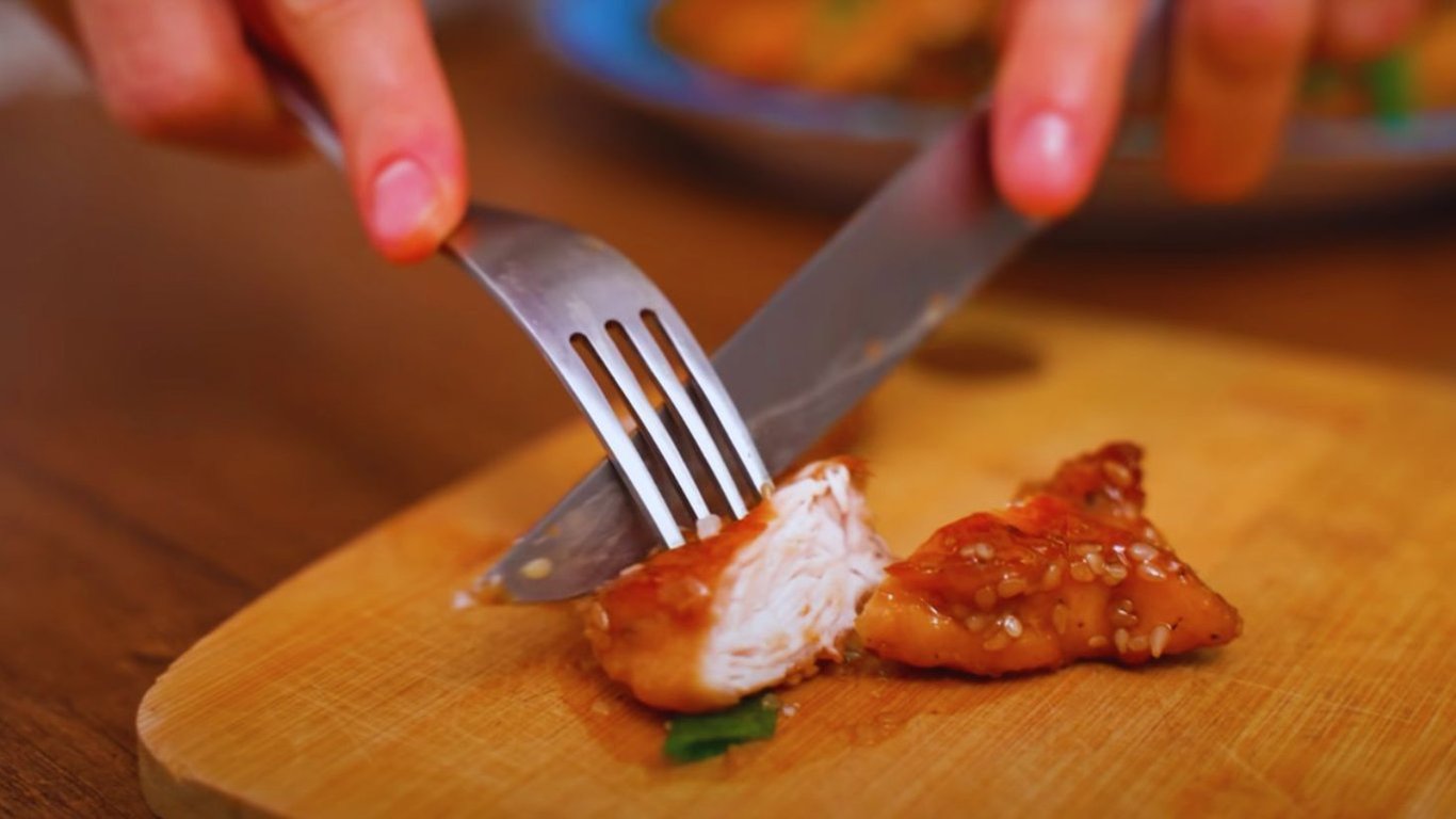Сочное и мягкое куриное филе — видео рецепт