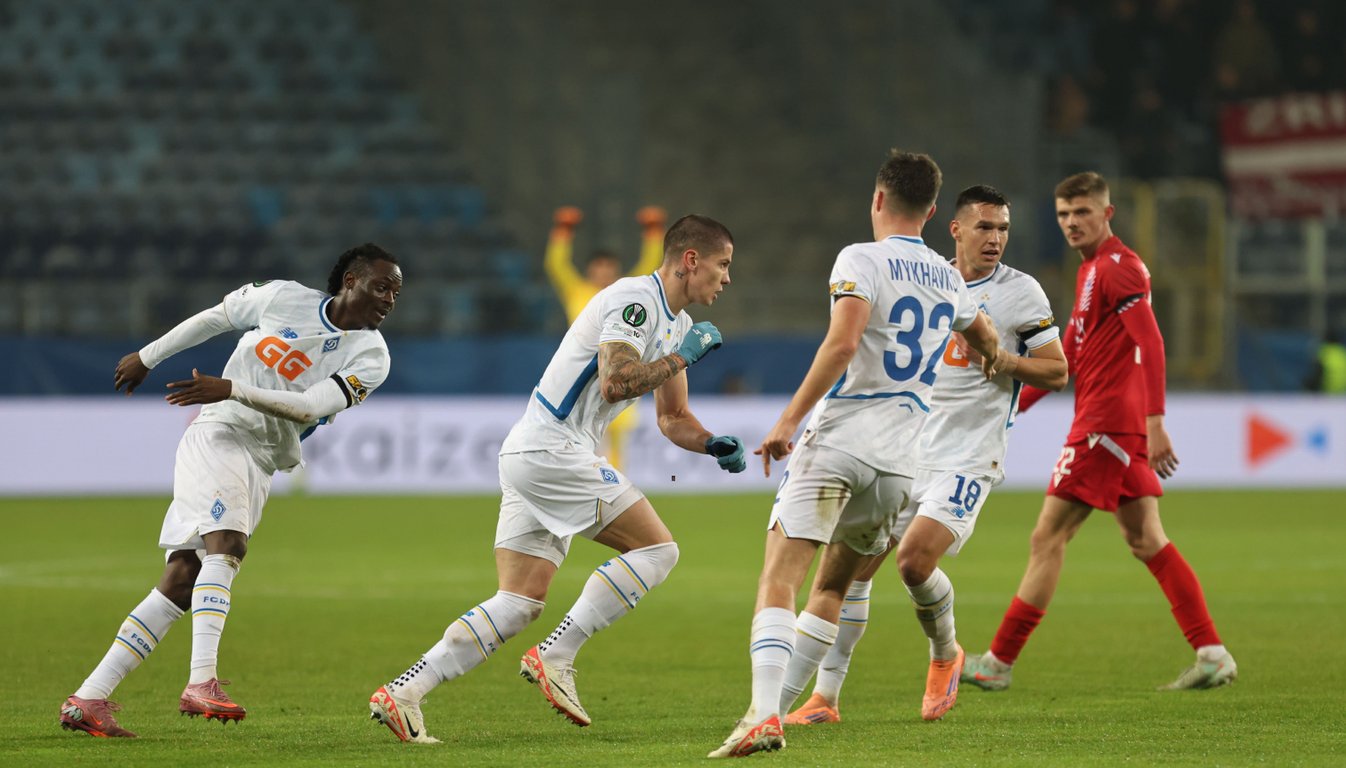 Денис Попов