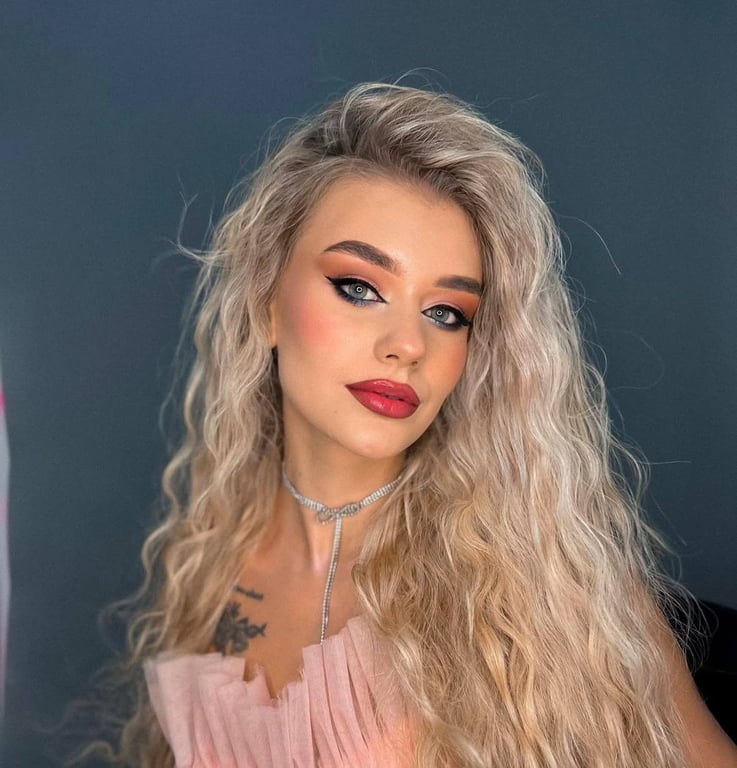 Ніжний і водночас вишуканий макіяж