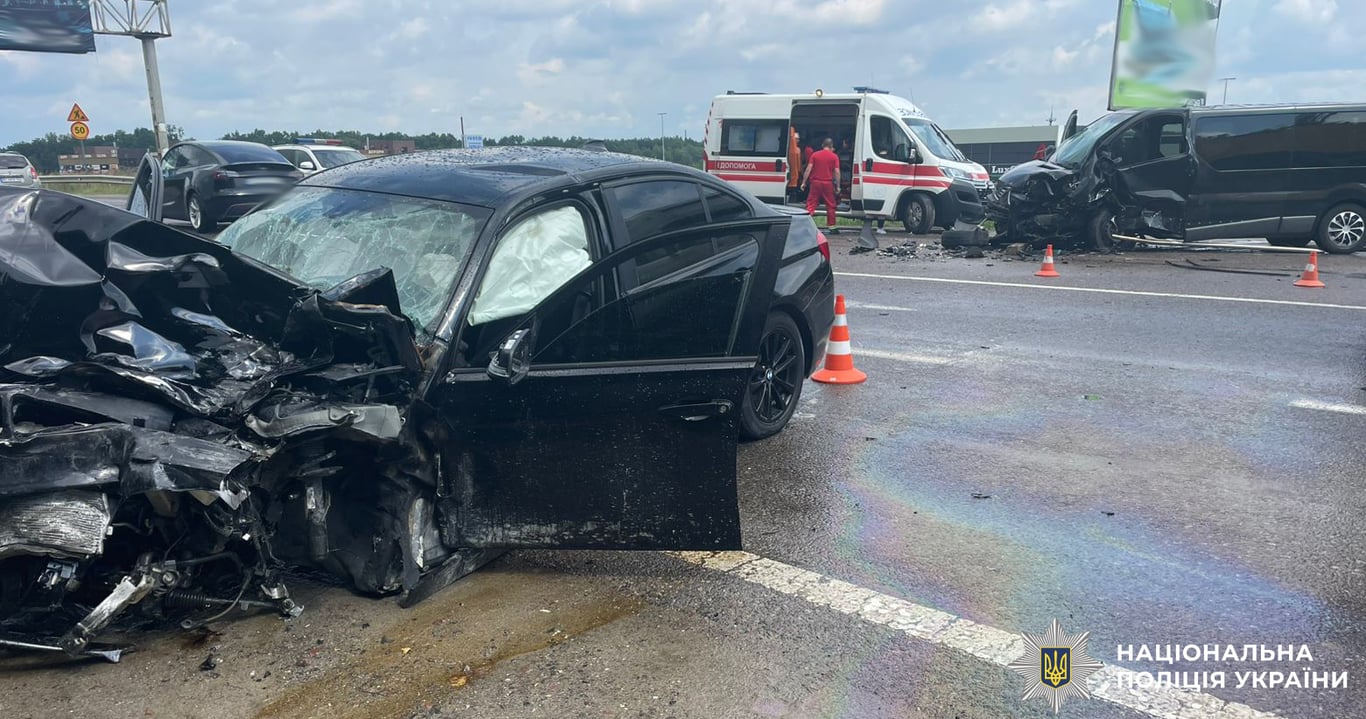 У Львові водія BMW затримали після ДТП з сімома постраждалими - фото 2