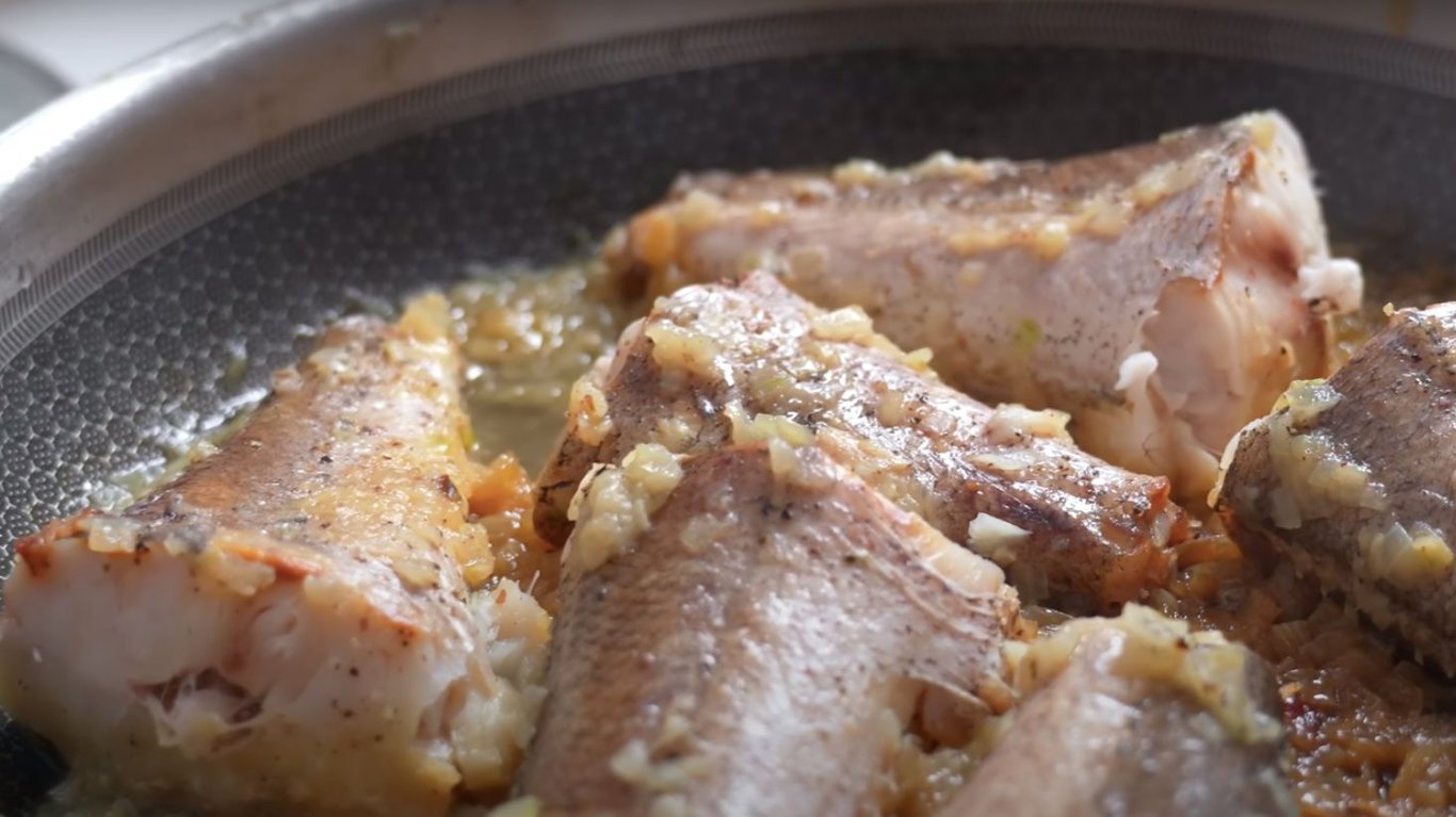 як посмажити хек, тріску або мінтай 