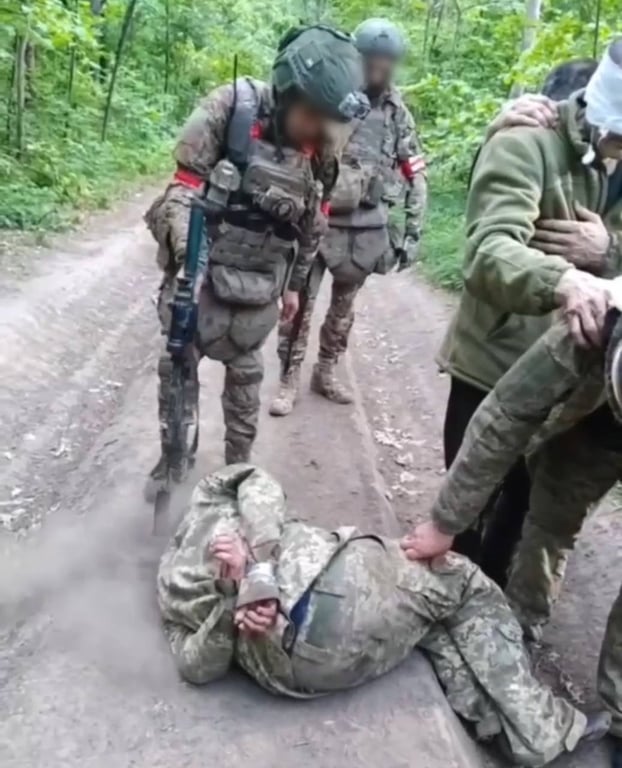 Окупанти жорстоко поводяться з українськими військовополоненими