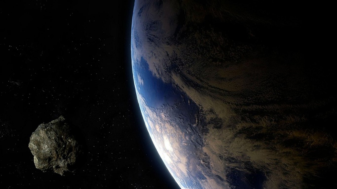 Около Земли пролетит астероид размером с футбольное поле: подробности