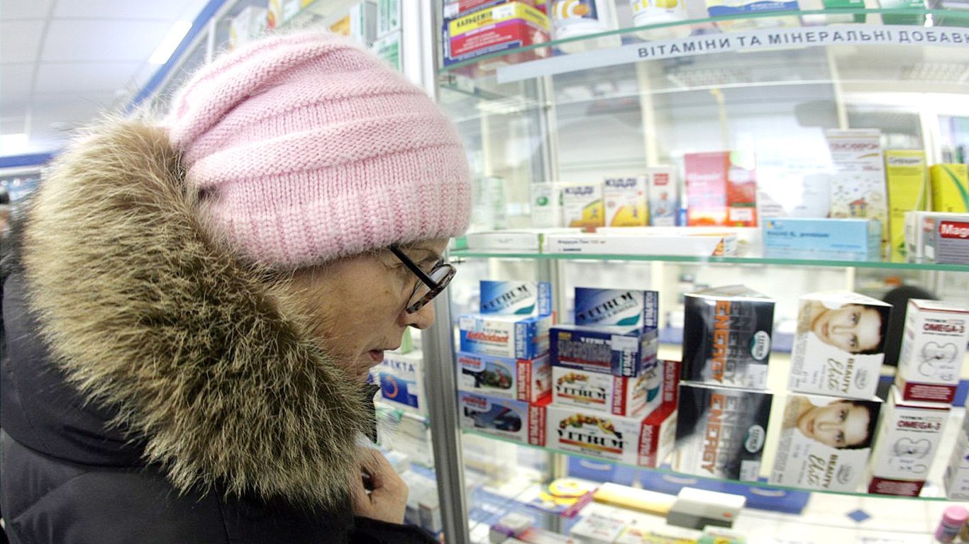 Медицинские препараты в аптеках - законно ли продают иностранные лекарства в Украине.