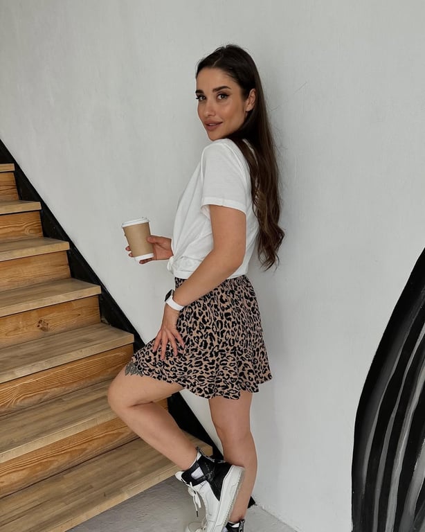 З чим носити білу футболку