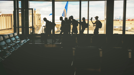 Овербукинг на рейсах — почему пассажиры могут остаться без места - 285x160