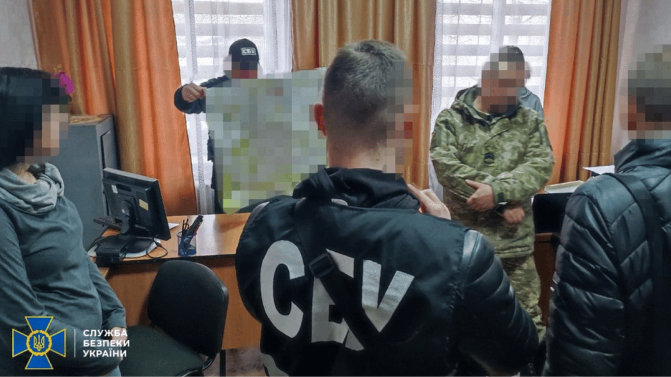 Прикордонник на Чернігівщині намагався "злити" інформацію про охорону кордонів України