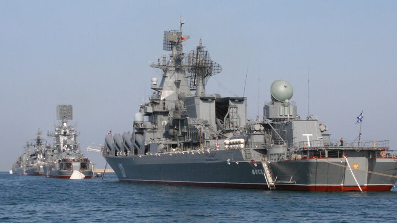 Кораблі на чергуванні в Чорному морі — скільки "Калібрів" загрожує