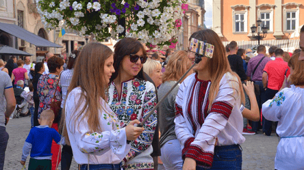 Як українці святкують День Незалежності — традиції та сенси - 285x160