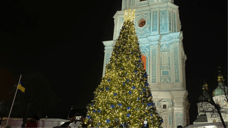 В Киеве установят новогоднюю елку — какой она будет - 285x160