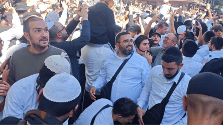 Хасид сказав, як йому в Умані, та висловився про Путіна — відео - 285x160