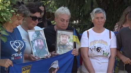 В Одесі вшанували жертв війни в Україні: з'явилися дерева пам'яті - 304x171