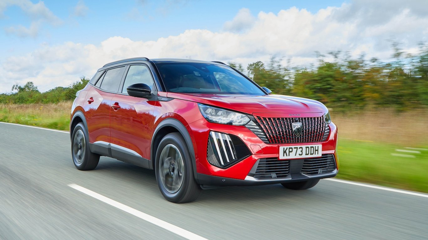 Створений довговічний бензиновий двигун для кросовера Peugeot