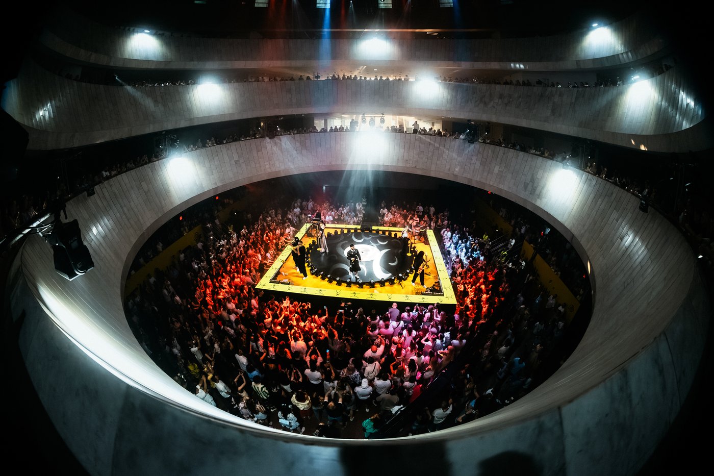 Концерт Монатіка в Києві - фоторепортаж