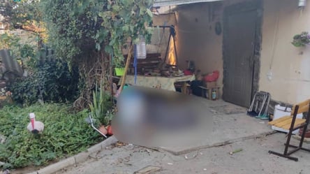 Окупанти поцілили в житловий будинок на Херсонщині: постраждала родина - 285x160