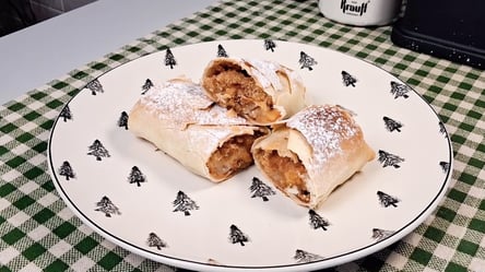 Віденський штрудель — рецепт хрумкої випічки з айвою та яблуками - 290x166