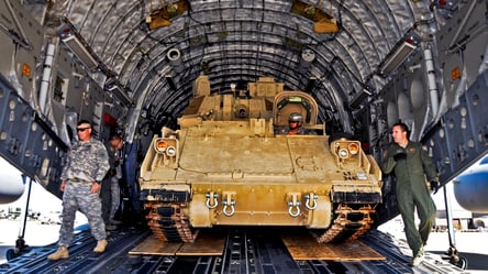 Названо оружие, которое заменит западные танки до их прибытия на поле боя - 285x160