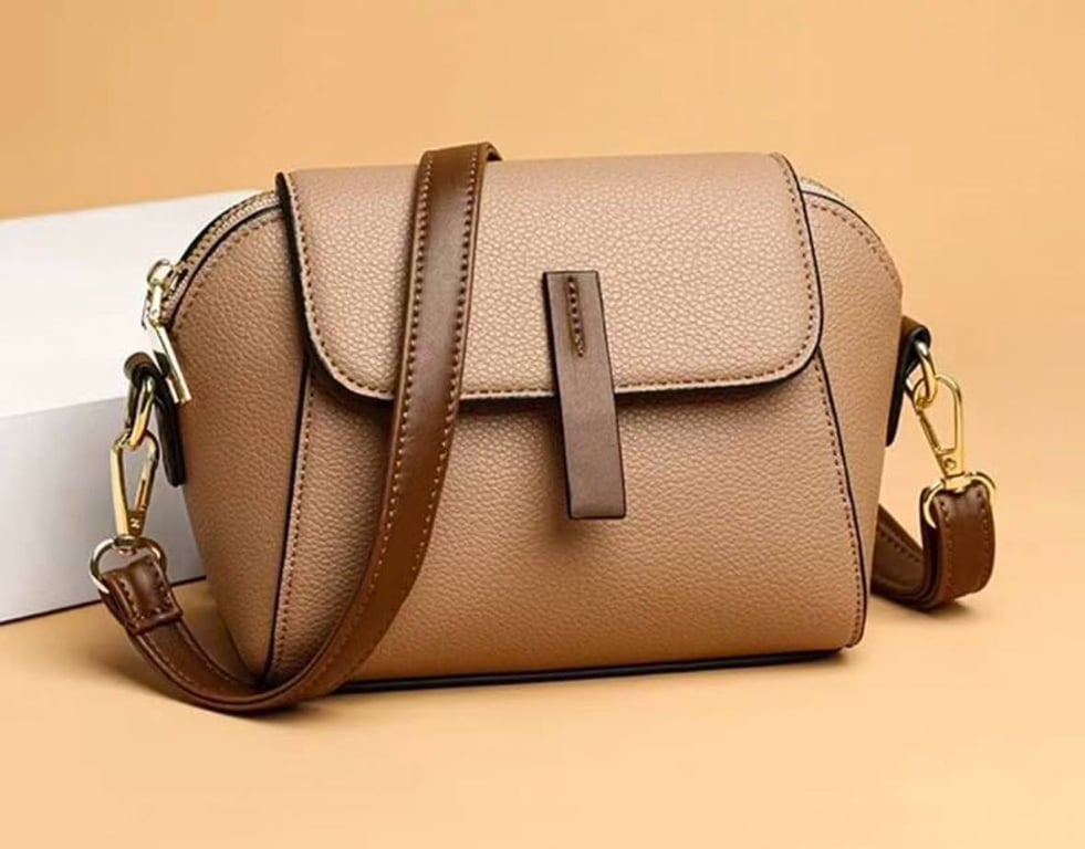 Стильна і компактна сумочка, що має попит завжди