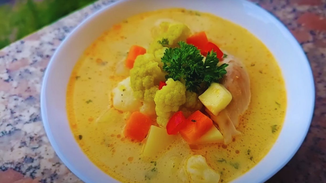 Вершковий суп з цвітною капустою — покроковий рецепт з фото