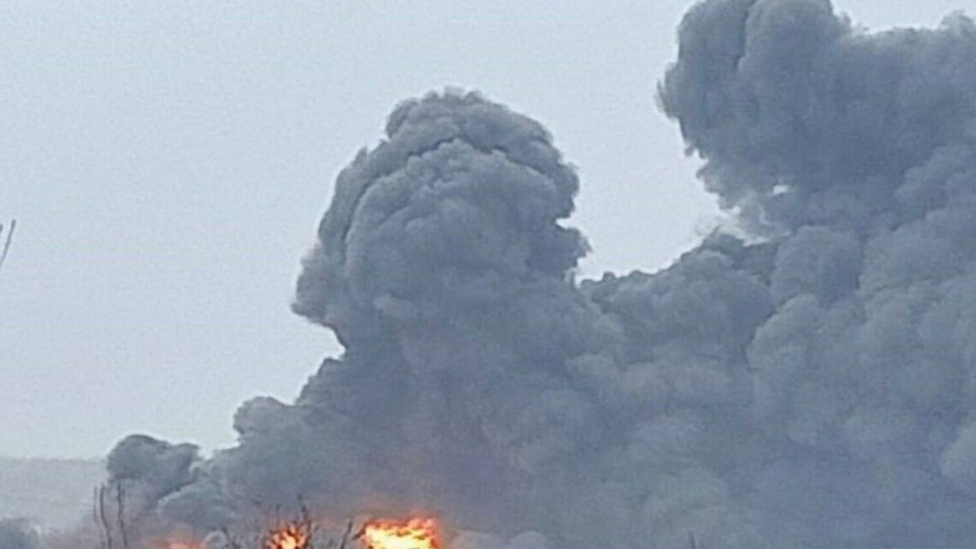 У Маріуполі прогриміло близько 20 вибухів: що відомо