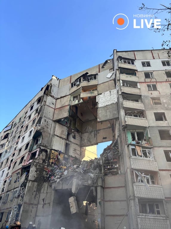 влучання у будинок