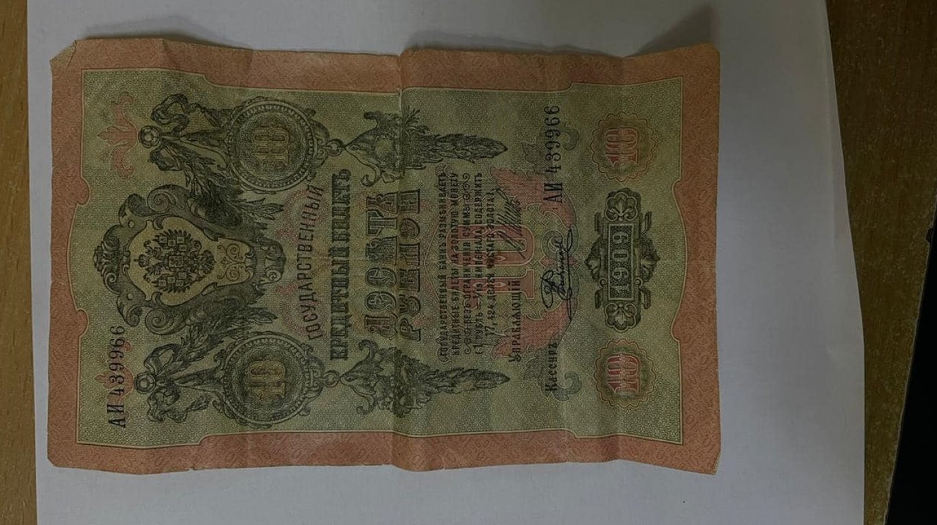 Музей на колесах — одеські митники вилучили цілу колекцію антикваріату - фото 3