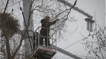 В Укренерго оприлюднили графік відключень світла на завтра - 285x160