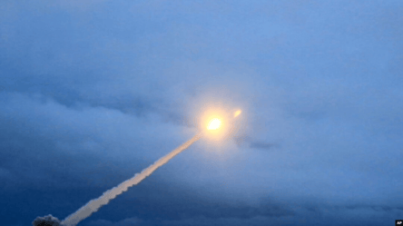 На Львівщині гучні вибухи — в область летіла низка ракет - 290x166
