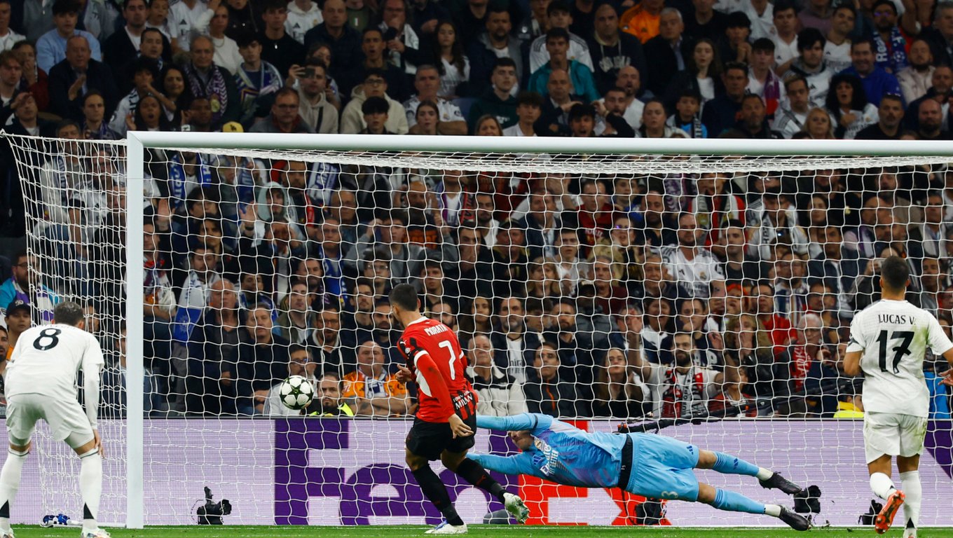 Андрей Лунин