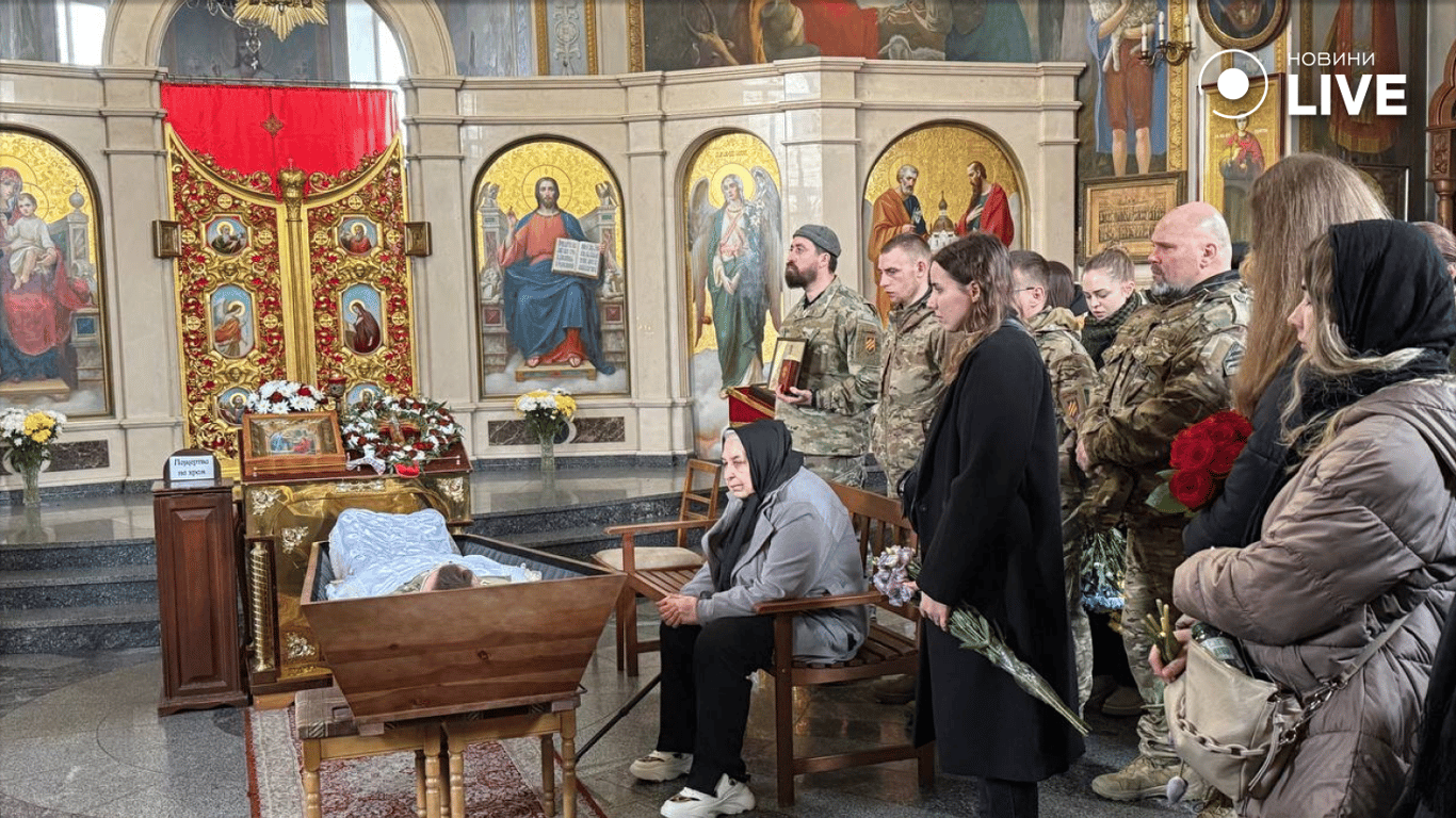 У Києві попрощались з журналістом Дмитром Бєндіковим