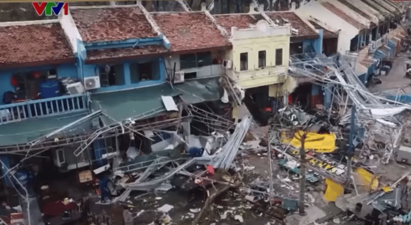 У В'єтнамі тайфун пошкодив сотні підприємств, зокрема постачальників деталей для Apple і VinFast - фото 1