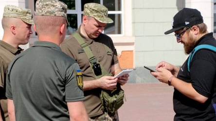 Задержание на одесских улицах и в транспорте – что нужно знать при общении с ТЦК - 290x166