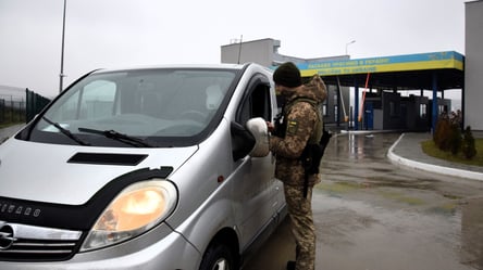 Таких заторів на КПП не було давно — черги на кордоні України - 285x160
