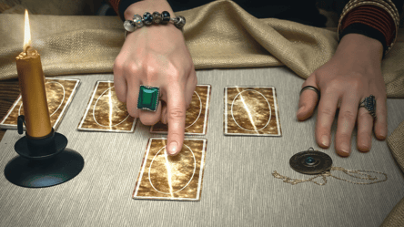 Гороскоп для всіх знаків Зодіаку на 24 жовтня 2025 за Таро - 285x160