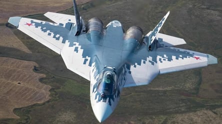 Самолет был не один — в ГУР раскрыли новые детали ударов по Су-57 - 285x160