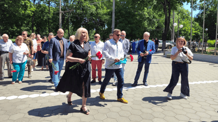 В Одесі відкрили меморіальну дошку Олексію Вадатурському - 290x160