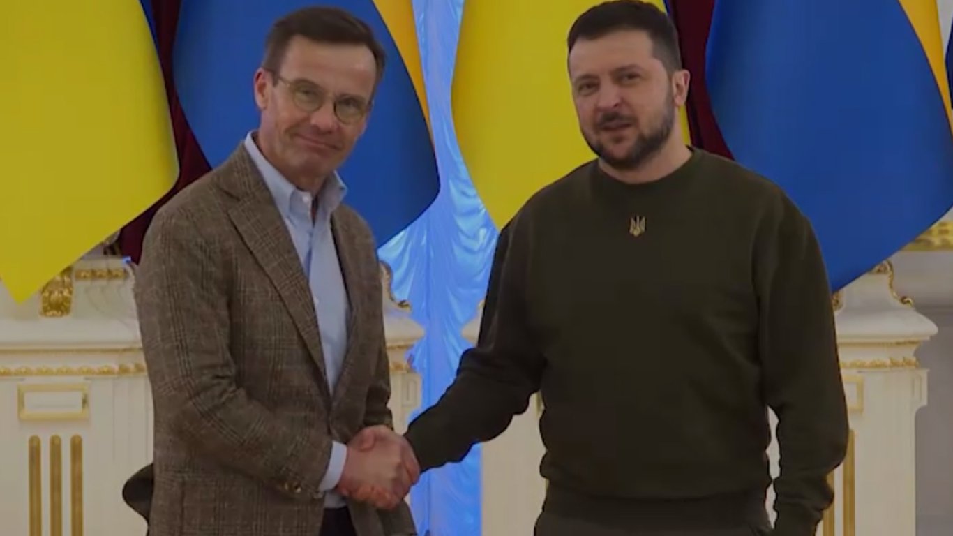 До Києва прибув з візитом прем'єр-міністр Швеції: відео