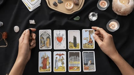 Tarot horoscope for November 14 for all zodiac signs - 285x160