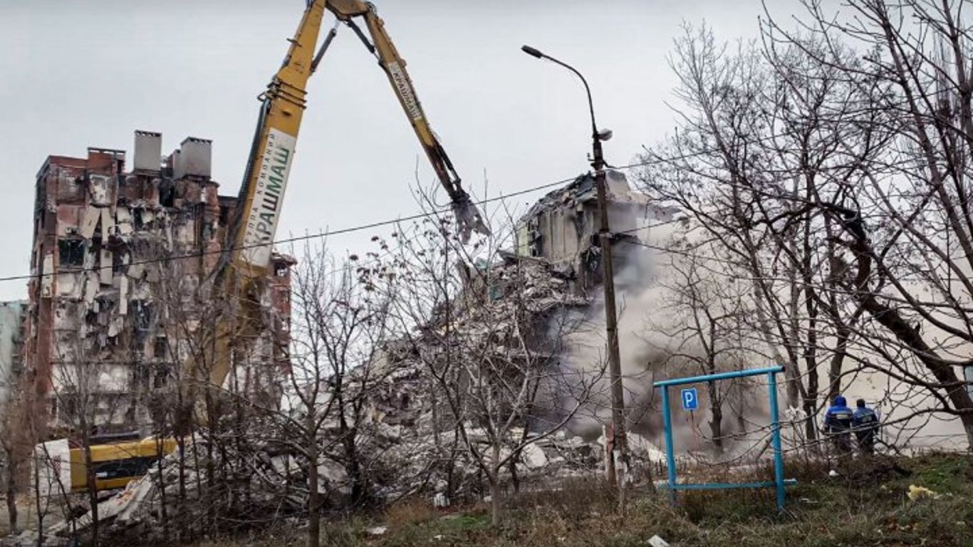К 2023 году оккупанты планируют снести в Мариуполе все поврежденные дома