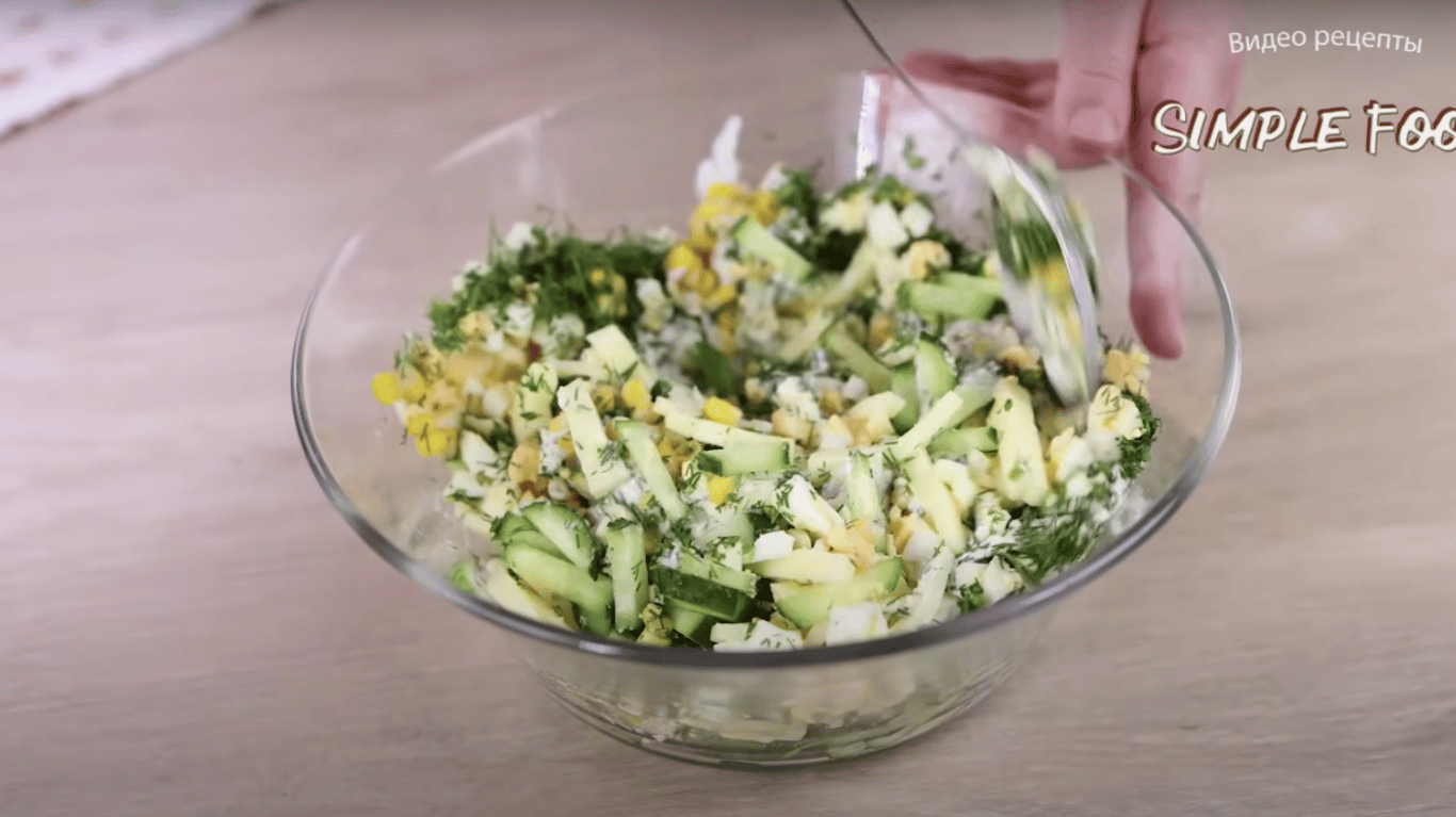 рецепт салату з яйцями та огірками