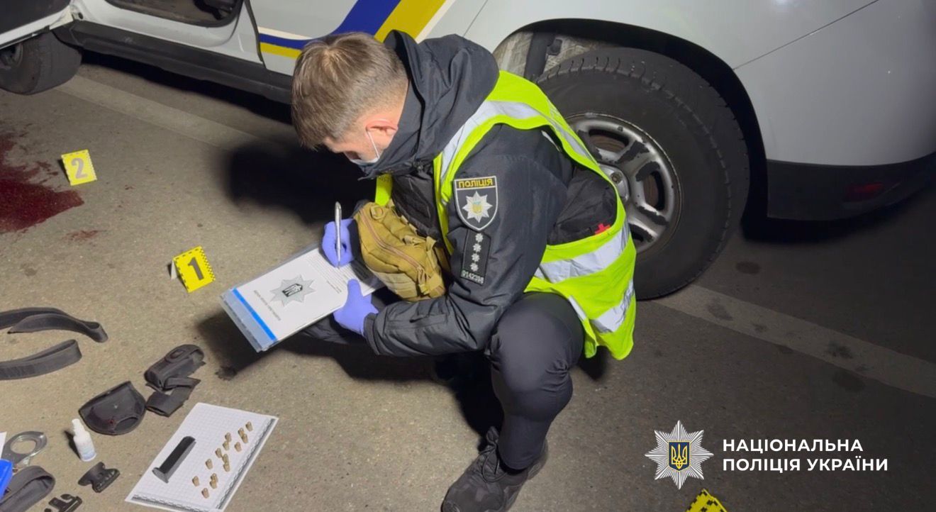 В Одесі чоловік розстріляв поліцейське авто